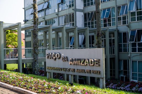 Golpistas usam nome da Prefeitura para cobrar contribuintes por supostas irregularidades